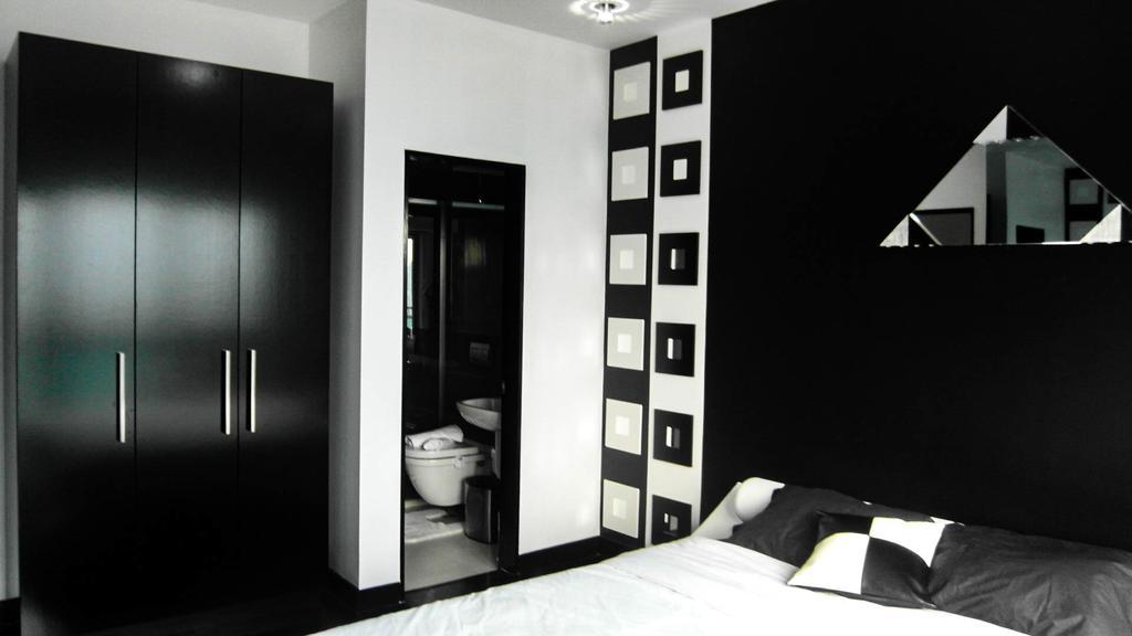 Modern Luxury Lower Penthouse Unit Manila Exteriér fotografie