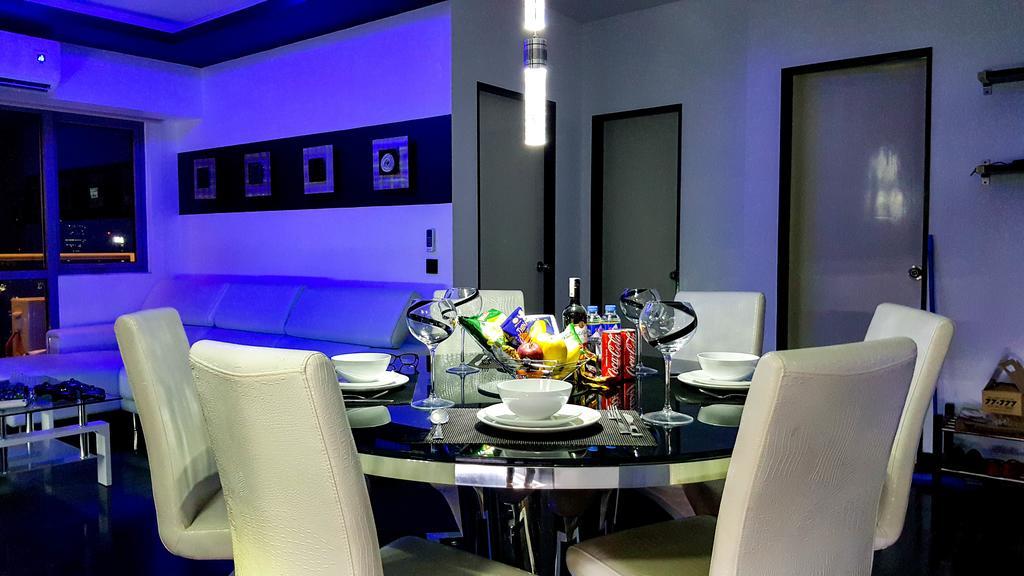 Modern Luxury Lower Penthouse Unit Manila Exteriér fotografie