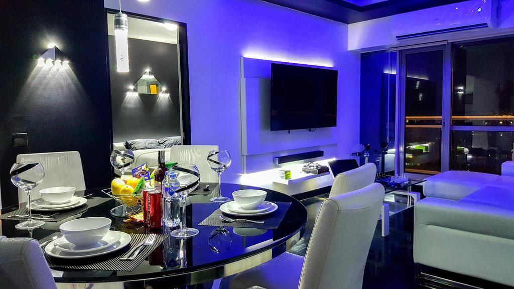 Modern Luxury Lower Penthouse Unit Manila Exteriér fotografie