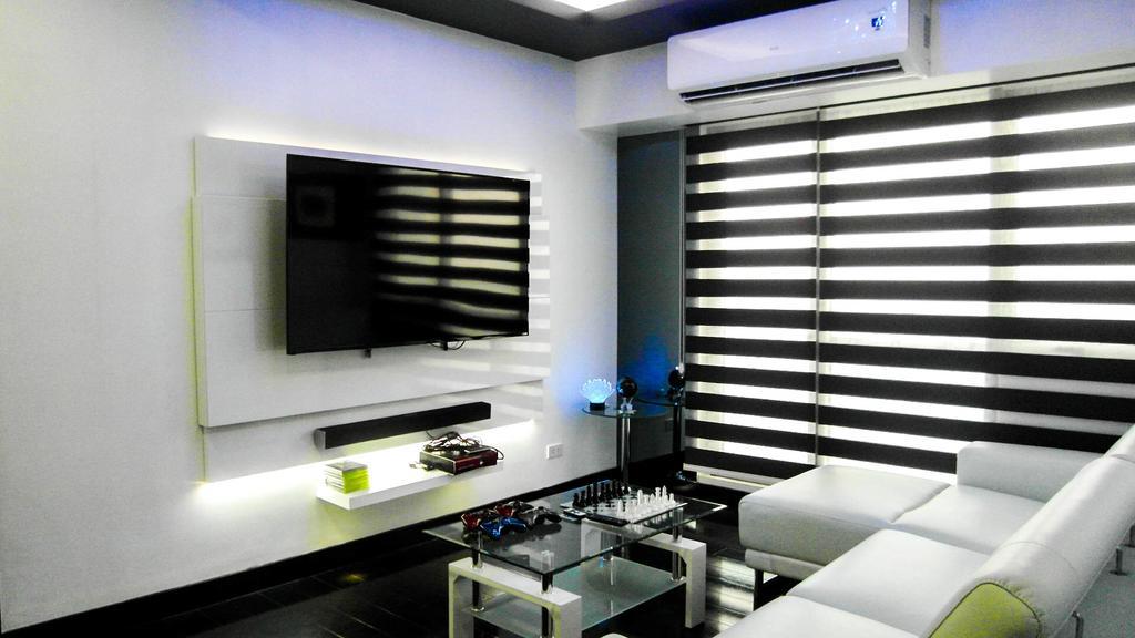 Modern Luxury Lower Penthouse Unit Manila Exteriér fotografie
