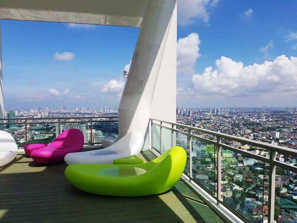 Modern Luxury Lower Penthouse Unit Manila Exteriér fotografie