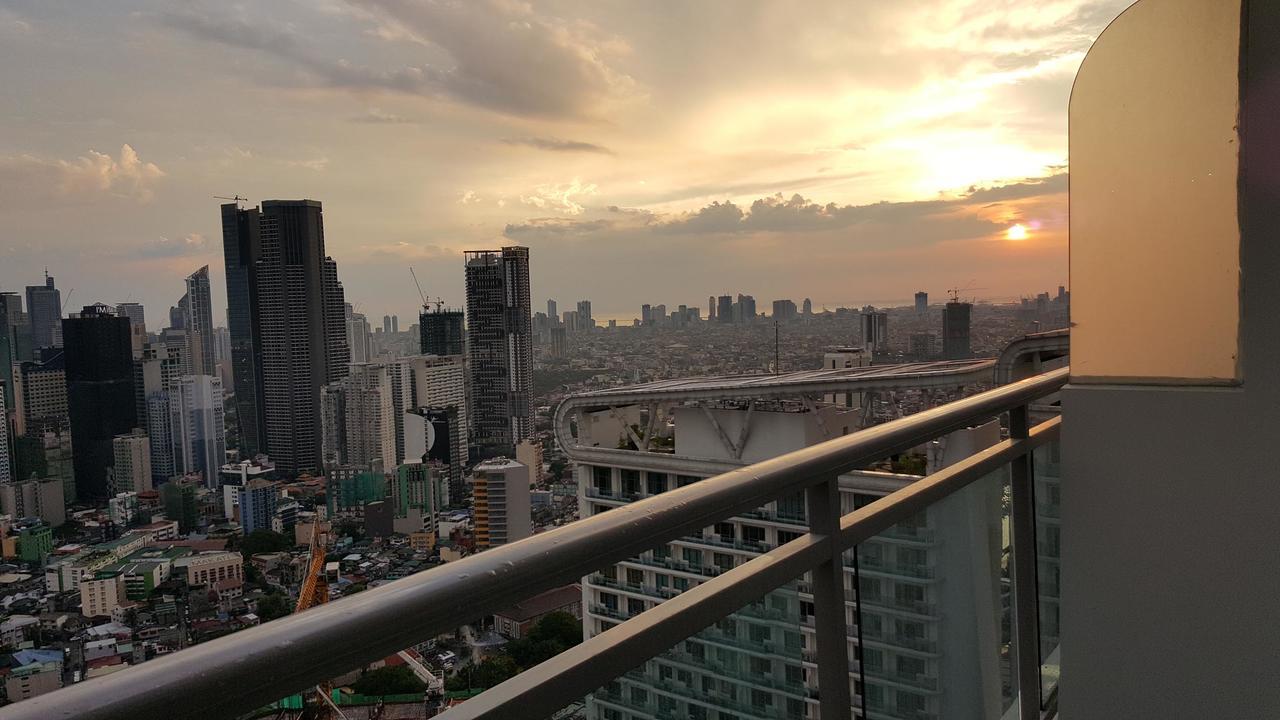 Modern Luxury Lower Penthouse Unit Manila Exteriér fotografie